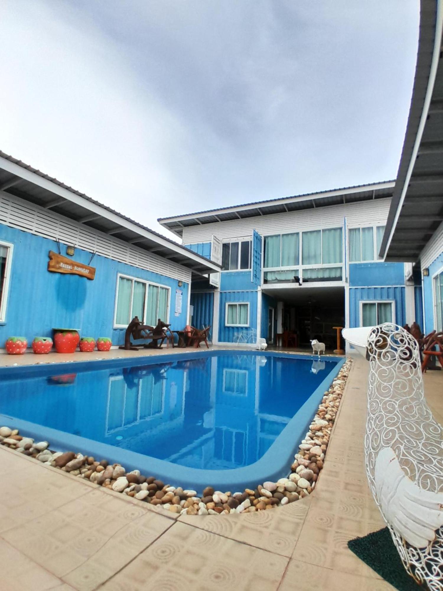 Farsai Homestay Lop Buri Esterno foto