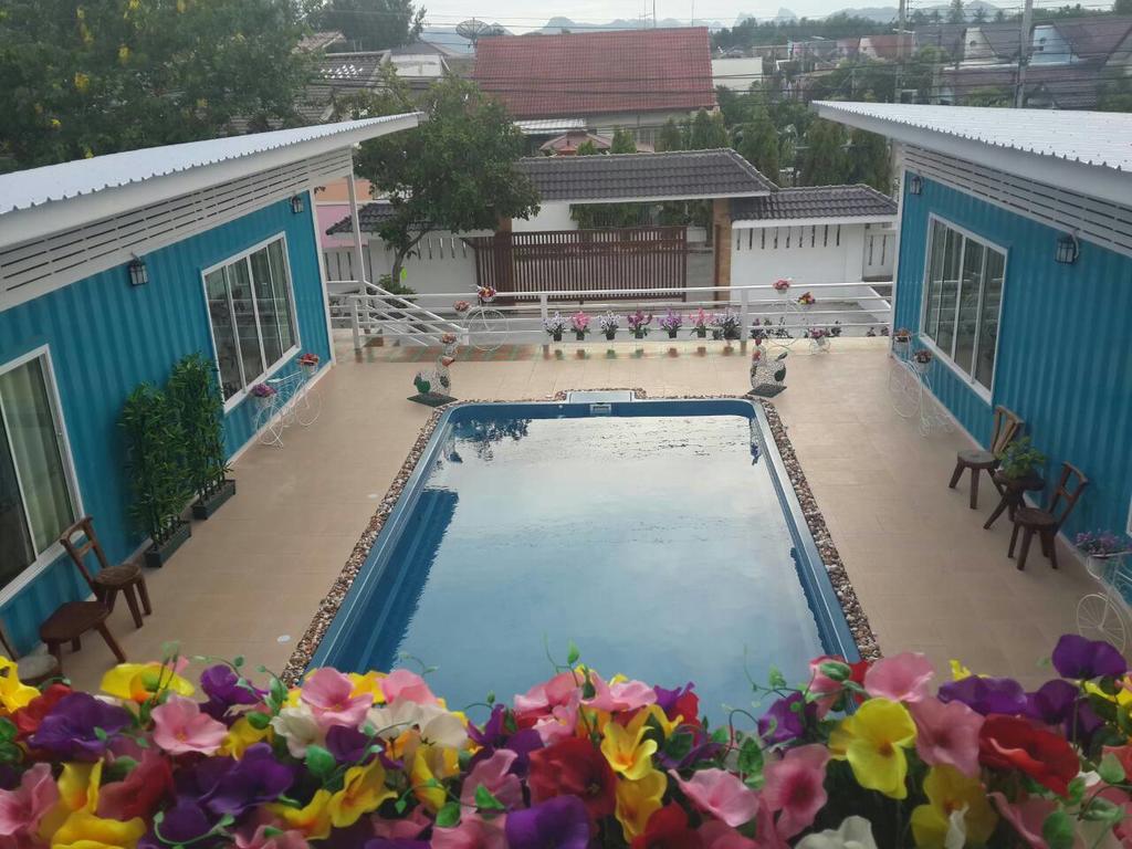Farsai Homestay Lop Buri Esterno foto